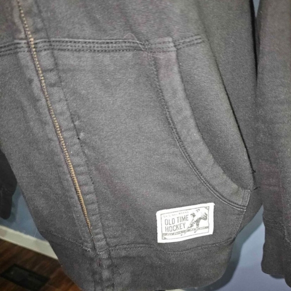 Philadelphia flyers hoodie - Picture 2 of 5